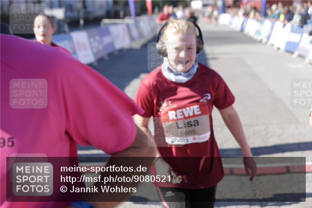 03.10.2025 - Köhlbrandbrückenlauf Jannik Wohlers http://msf.ph/oto/9080521 03.10.2025 13:17:50 Ziel 4410, 4645, 4679, 4829, 5129, 5168, 5339, 5685, 5731, 5732, 5917, 6153, 6331, 6435, 6485, 6704 meine-sportfotos.de