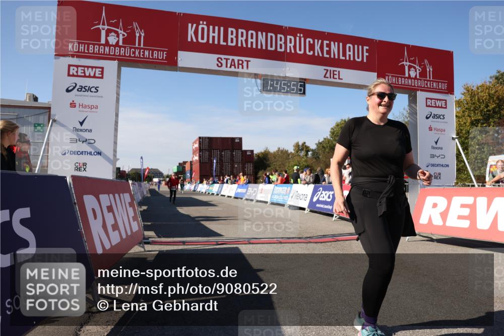 03.10.2025 - Köhlbrandbrückenlauf Lena Gebhardt http://msf.ph/oto/9080522 03.10.2025 13:45:55 Ziel 5327, 5375, 5376, 5860, 6029 meine-sportfotos.de