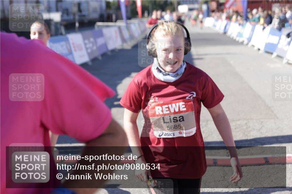 03.10.2025 - Köhlbrandbrückenlauf Jannik Wohlers http://msf.ph/oto/9080534 03.10.2025 13:17:50 Ziel 4410, 4645, 4679, 4829, 5129, 5168, 5339, 5685, 5731, 5732, 5917, 6153, 6331, 6435, 6485, 6704 meine-sportfotos.de