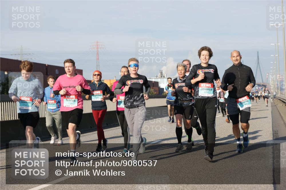 03.10.2025 - Köhlbrandbrückenlauf Jannik Wohlers http://msf.ph/oto/9080537 03.10.2025 09:54:07 Position 3 1753, 1755, 1670, 3010 meine-sportfotos.de