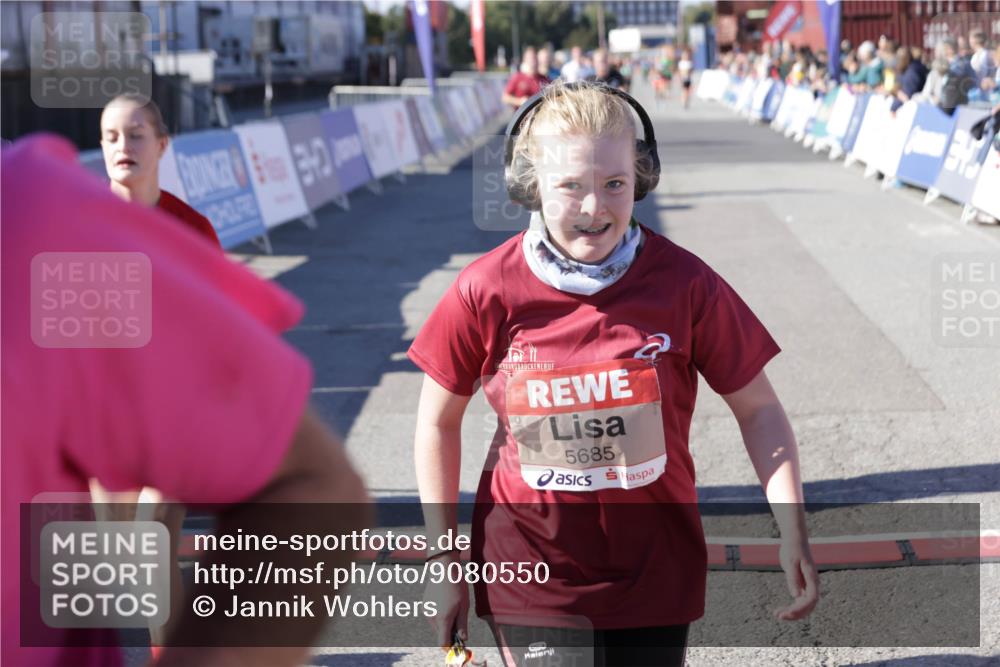 03.10.2025 - Köhlbrandbrückenlauf Jannik Wohlers http://msf.ph/oto/9080550 03.10.2025 13:17:50 Ziel 4410, 4645, 4679, 4829, 5129, 5168, 5339, 5685, 5731, 5732, 5917, 6153, 6331, 6435, 6485, 6704 meine-sportfotos.de