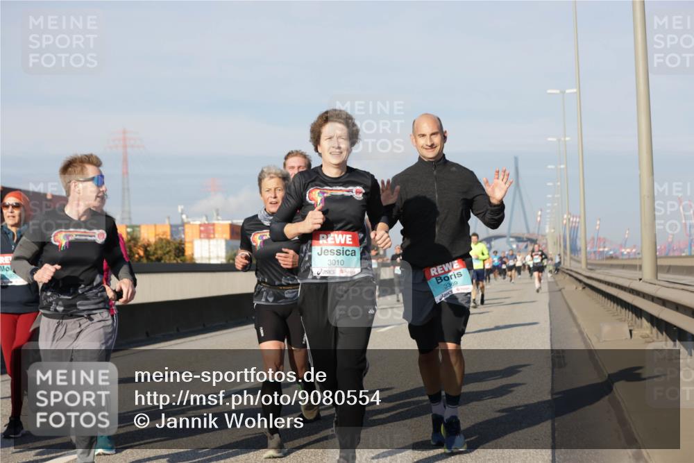 03.10.2025 - Köhlbrandbrückenlauf Jannik Wohlers http://msf.ph/oto/9080554 03.10.2025 09:54:08 Position 3 3010, 3369 meine-sportfotos.de