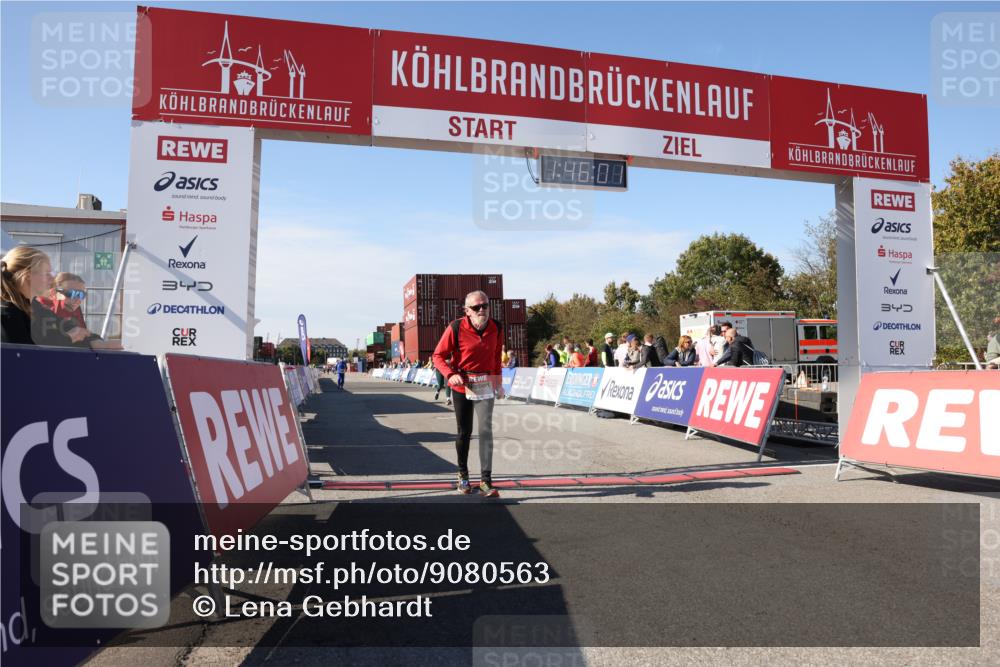 03.10.2025 - Köhlbrandbrückenlauf Lena Gebhardt http://msf.ph/oto/9080563 03.10.2025 13:46:01 Ziel 4572, 5327, 5375, 5376 meine-sportfotos.de