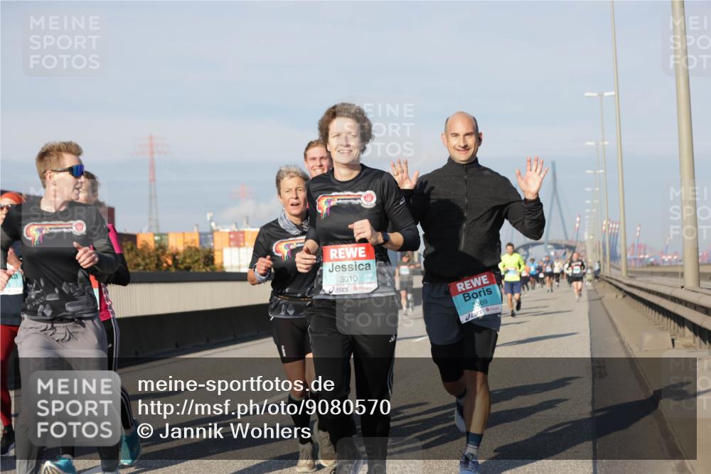 03.10.2025 - Köhlbrandbrückenlauf Jannik Wohlers http://msf.ph/oto/9080570 03.10.2025 09:54:08 Position 3 3010, 8369 meine-sportfotos.de