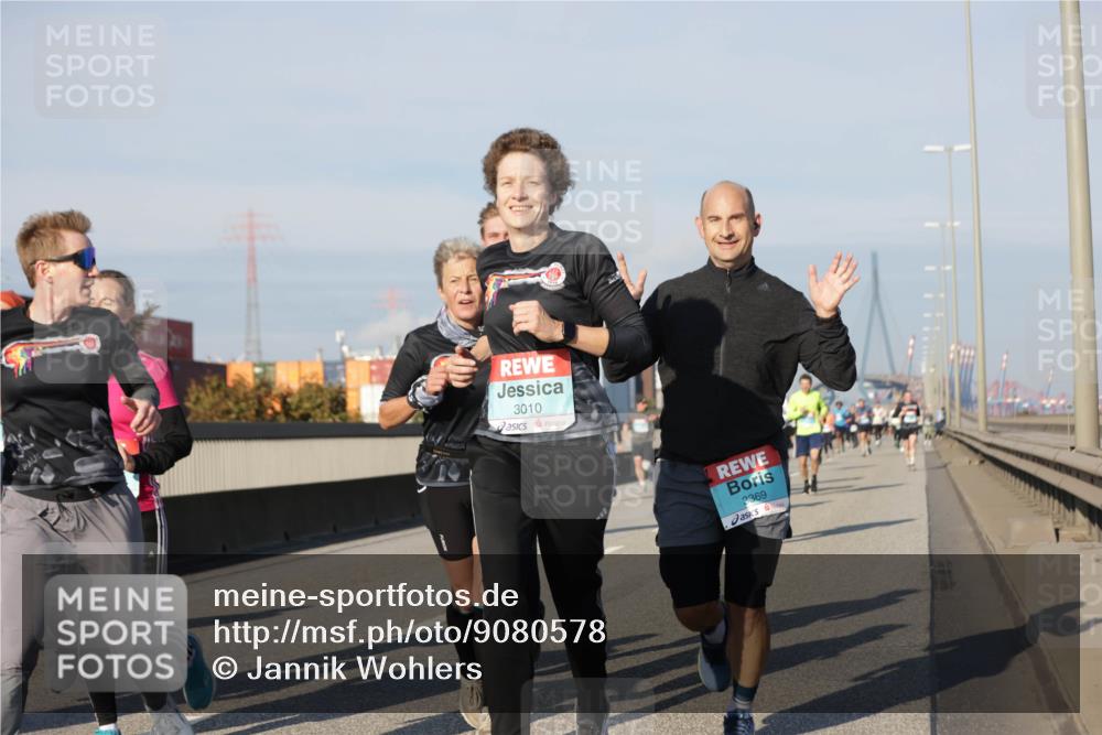 03.10.2025 - Köhlbrandbrückenlauf Jannik Wohlers http://msf.ph/oto/9080578 03.10.2025 09:54:08 Position 3 3010, 3369 meine-sportfotos.de