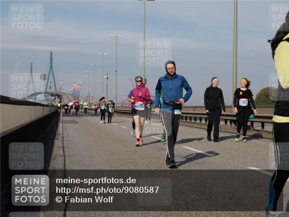 03.10.2025 - Köhlbrandbrückenlauf Fabian Wolf http://msf.ph/oto/9080587 03.10.2025 10:17:36 Position 3 2479 meine-sportfotos.de