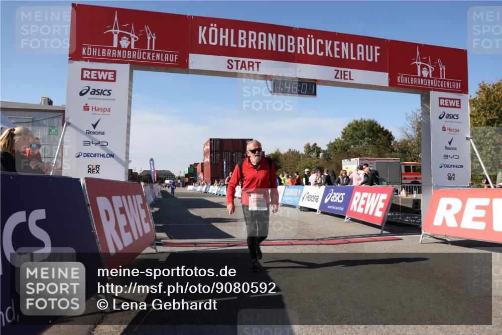 03.10.2025 - Köhlbrandbrückenlauf Lena Gebhardt http://msf.ph/oto/9080592 03.10.2025 13:46:02 Ziel 4572, 5327, 5375, 5376 meine-sportfotos.de