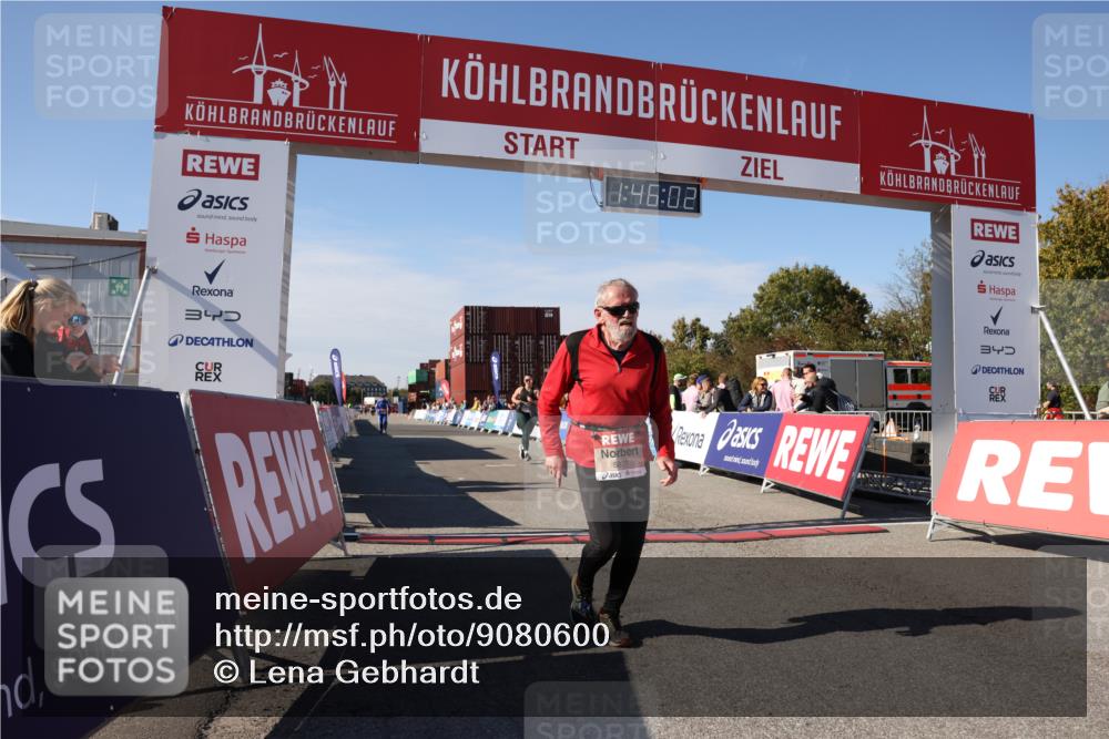 03.10.2025 - Köhlbrandbrückenlauf Lena Gebhardt http://msf.ph/oto/9080600 03.10.2025 13:46:02 Ziel 4572, 5327, 5375, 5376 meine-sportfotos.de