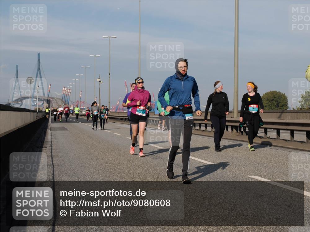 03.10.2025 - Köhlbrandbrückenlauf Fabian Wolf http://msf.ph/oto/9080608 03.10.2025 10:17:36 Position 3  meine-sportfotos.de