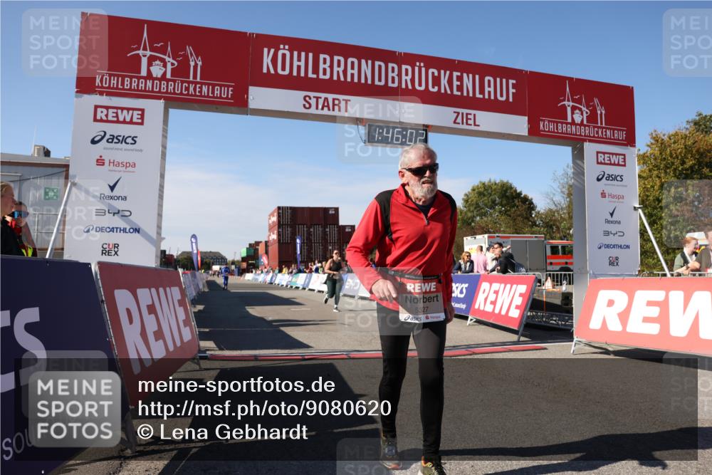 03.10.2025 - Köhlbrandbrückenlauf Lena Gebhardt http://msf.ph/oto/9080620 03.10.2025 13:46:03 Ziel 4572, 5327, 5376 meine-sportfotos.de