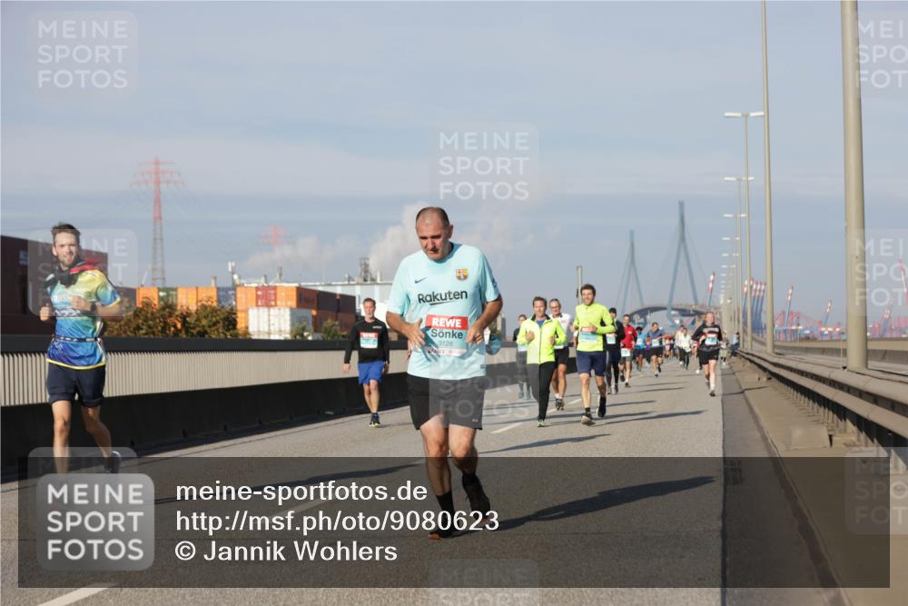 03.10.2025 - Köhlbrandbrückenlauf Jannik Wohlers http://msf.ph/oto/9080623 03.10.2025 09:54:11 Position 3 132, 3128 meine-sportfotos.de