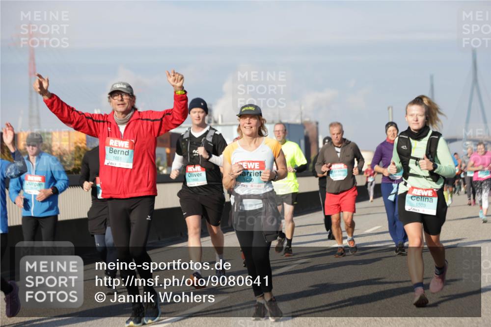 03.10.2025 - Köhlbrandbrückenlauf Jannik Wohlers http://msf.ph/oto/9080641 03.10.2025 10:02:01 Position 3 1651, 1866, 1650, 1503 meine-sportfotos.de