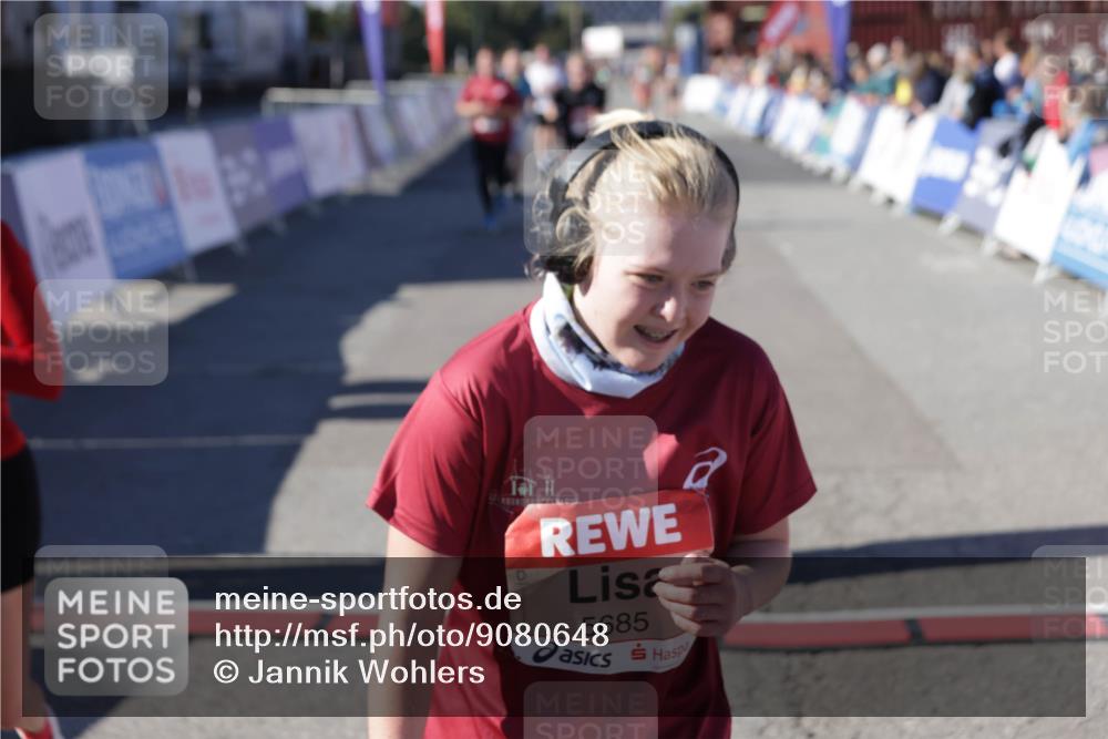 03.10.2025 - Köhlbrandbrückenlauf Jannik Wohlers http://msf.ph/oto/9080648 03.10.2025 13:17:50 Ziel 4410, 4645, 4679, 4829, 5129, 5168, 5339, 5685, 5731, 5732, 5917, 6153, 6331, 6435, 6485, 6704 meine-sportfotos.de