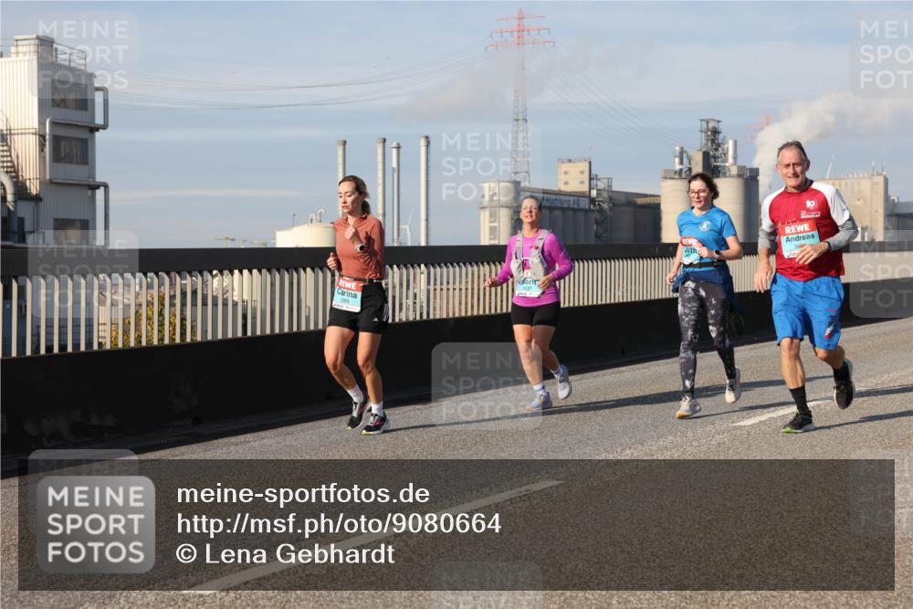 03.10.2025 - Köhlbrandbrückenlauf Lena Gebhardt http://msf.ph/oto/9080664 03.10.2025 10:03:55 Position 2 1263, 10 meine-sportfotos.de