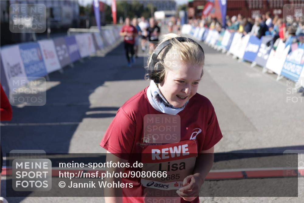 03.10.2025 - Köhlbrandbrückenlauf Jannik Wohlers http://msf.ph/oto/9080666 03.10.2025 13:17:50 Ziel 4410, 4645, 4679, 4829, 5129, 5168, 5339, 5685, 5731, 5732, 5917, 6153, 6331, 6435, 6485, 6704 meine-sportfotos.de