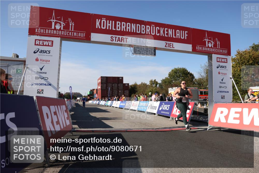 03.10.2025 - Köhlbrandbrückenlauf Lena Gebhardt http://msf.ph/oto/9080671 03.10.2025 13:46:05 Ziel 4572, 5327 meine-sportfotos.de