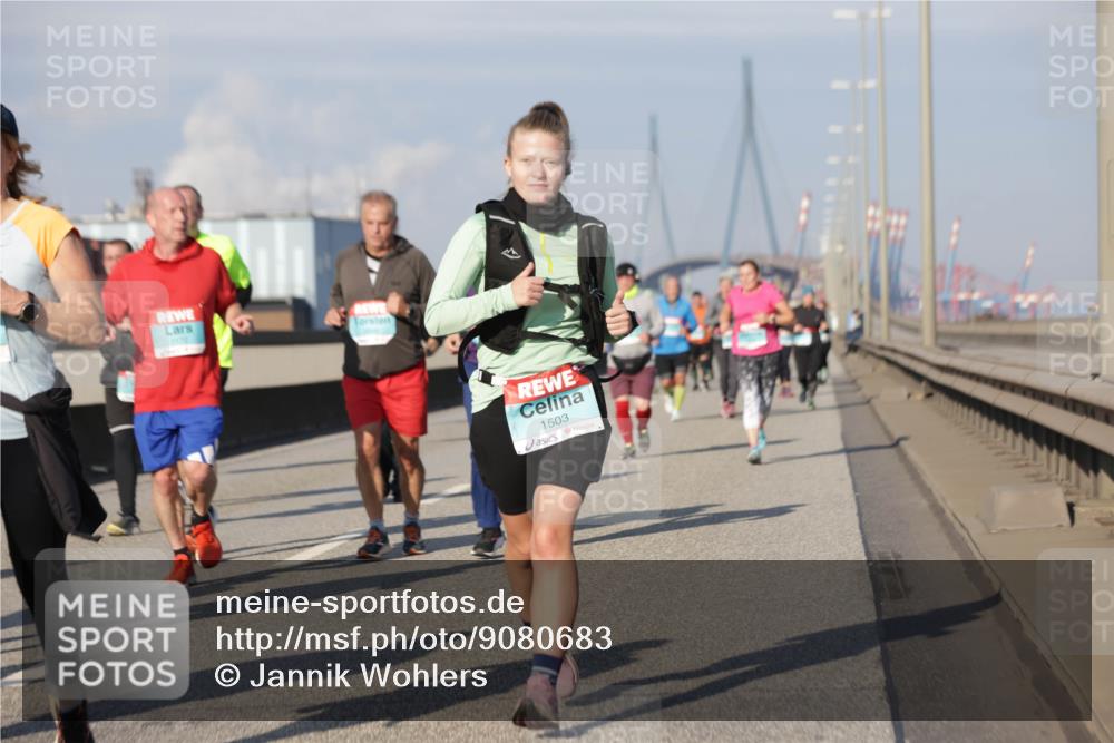 03.10.2025 - Köhlbrandbrückenlauf Jannik Wohlers http://msf.ph/oto/9080683 03.10.2025 10:02:02 Position 3 1503 meine-sportfotos.de