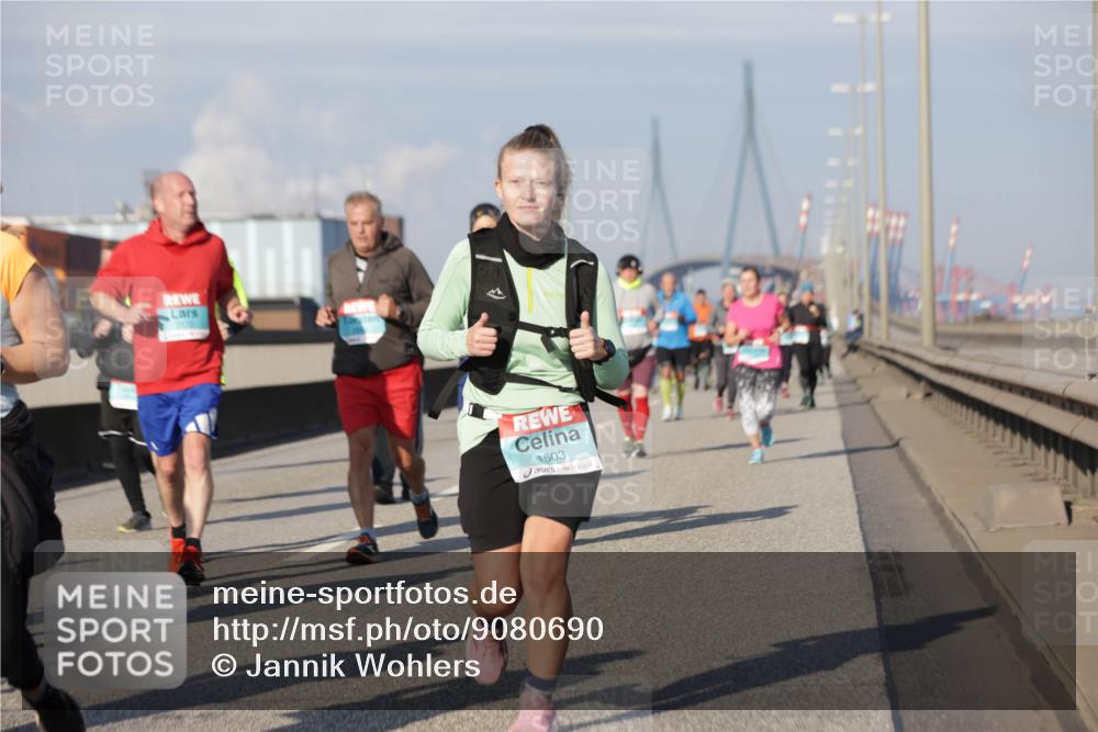 03.10.2025 - Köhlbrandbrückenlauf Jannik Wohlers http://msf.ph/oto/9080690 03.10.2025 10:02:02 Position 3 1503 meine-sportfotos.de