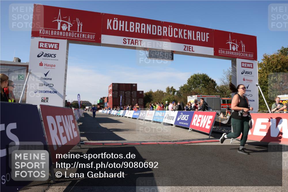03.10.2025 - Köhlbrandbrückenlauf Lena Gebhardt http://msf.ph/oto/9080692 03.10.2025 13:46:06 Ziel 4572, 5327, 5748 meine-sportfotos.de