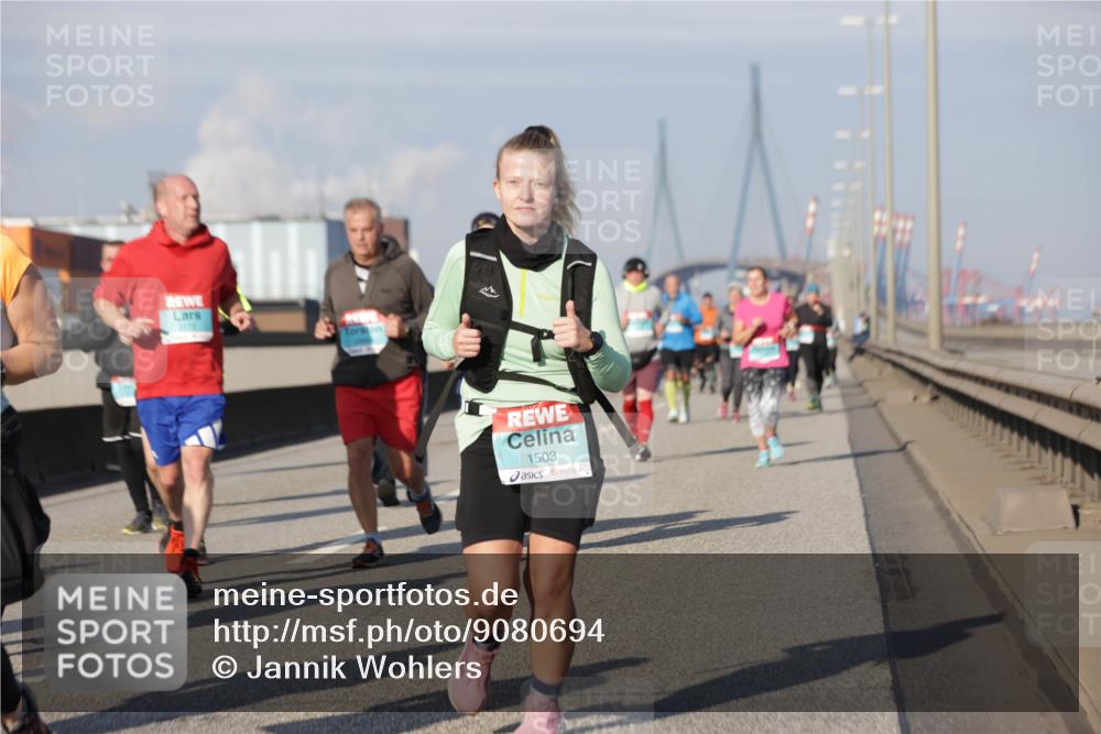 03.10.2025 - Köhlbrandbrückenlauf Jannik Wohlers http://msf.ph/oto/9080694 03.10.2025 10:02:02 Position 3 1503 meine-sportfotos.de