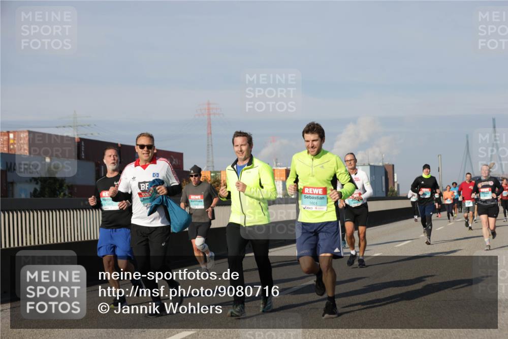 03.10.2025 - Köhlbrandbrückenlauf Jannik Wohlers http://msf.ph/oto/9080716 03.10.2025 09:54:16 Position 3 1660, 1601 meine-sportfotos.de