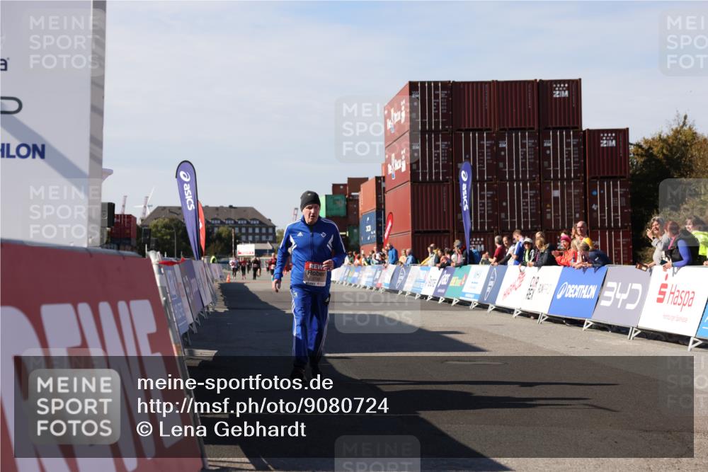 03.10.2025 - Köhlbrandbrückenlauf Lena Gebhardt http://msf.ph/oto/9080724 03.10.2025 13:46:11 Ziel 4572, 5748 meine-sportfotos.de