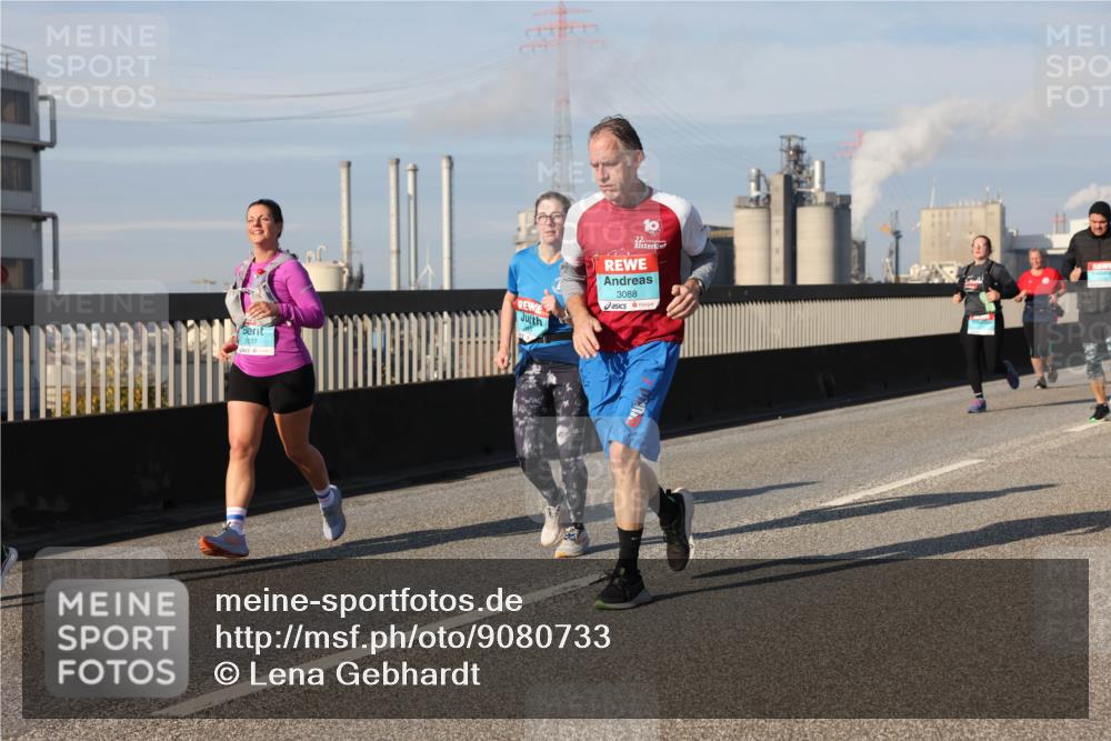 03.10.2025 - Köhlbrandbrückenlauf Lena Gebhardt http://msf.ph/oto/9080733 03.10.2025 10:03:56 Position 2 2837, 3088 meine-sportfotos.de