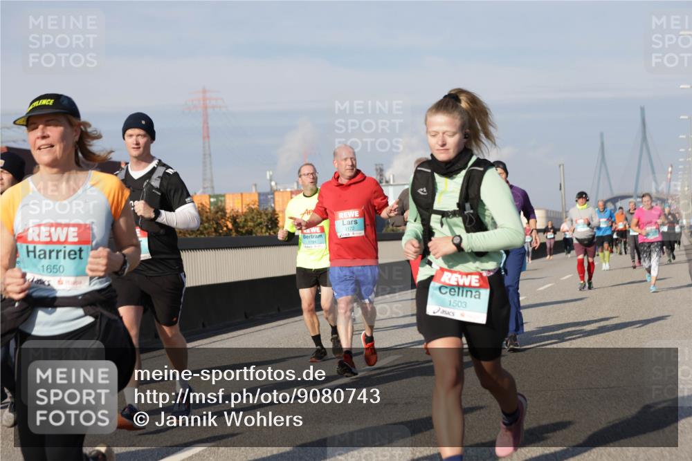 03.10.2025 - Köhlbrandbrückenlauf Jannik Wohlers http://msf.ph/oto/9080743 03.10.2025 10:02:03 Position 3 1650, 3172, 1731, 1503 meine-sportfotos.de