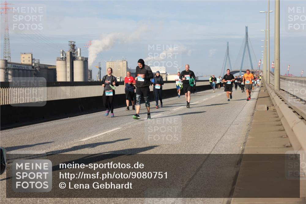 03.10.2025 - Köhlbrandbrückenlauf Lena Gebhardt http://msf.ph/oto/9080751 03.10.2025 10:03:56 Position 2  meine-sportfotos.de