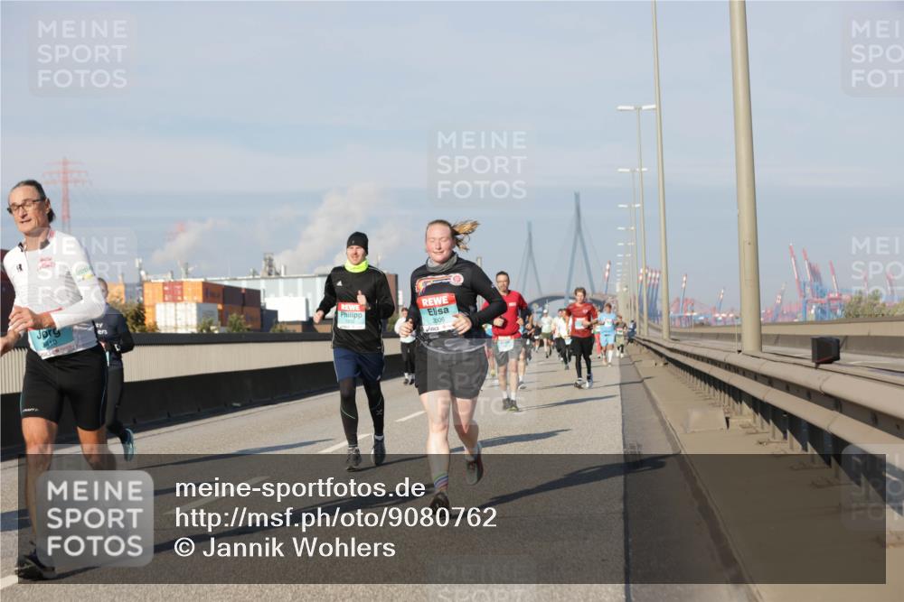 03.10.2025 - Köhlbrandbrückenlauf Jannik Wohlers http://msf.ph/oto/9080762 03.10.2025 09:54:19 Position 3 3410, 3006 meine-sportfotos.de