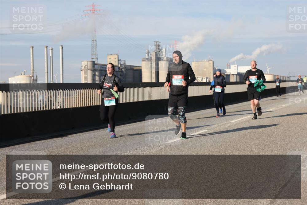 03.10.2025 - Köhlbrandbrückenlauf Lena Gebhardt http://msf.ph/oto/9080780 03.10.2025 10:03:58 Position 2 1759 meine-sportfotos.de