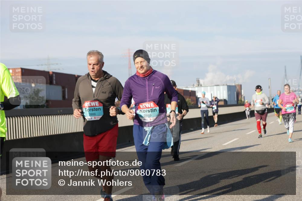 03.10.2025 - Köhlbrandbrückenlauf Jannik Wohlers http://msf.ph/oto/9080783 03.10.2025 10:02:06 Position 3 2886, 2885 meine-sportfotos.de