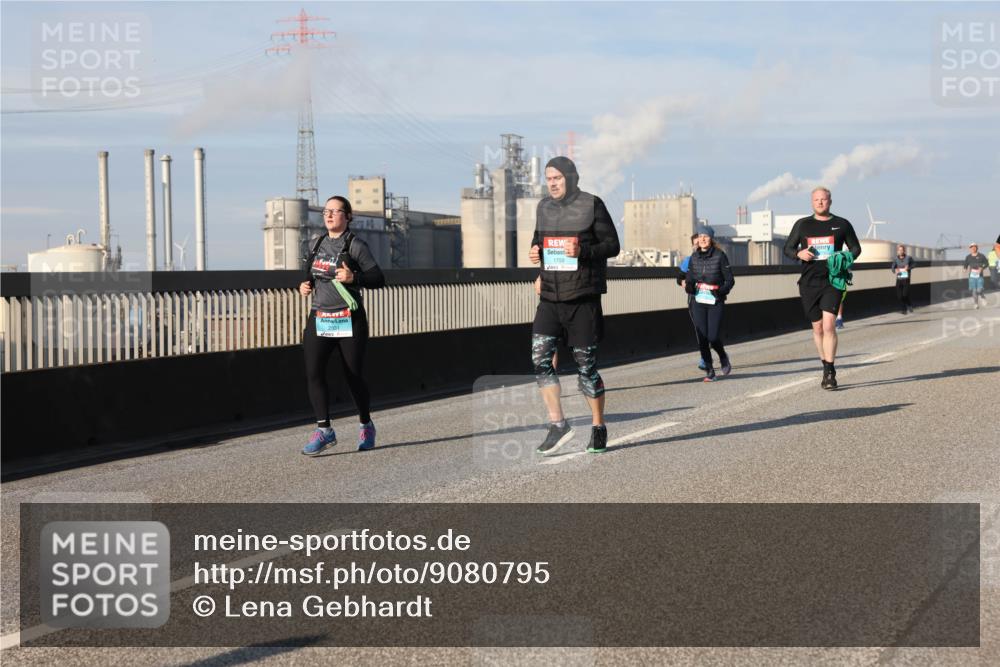 03.10.2025 - Köhlbrandbrückenlauf Lena Gebhardt http://msf.ph/oto/9080795 03.10.2025 10:03:58 Position 2 1759 meine-sportfotos.de