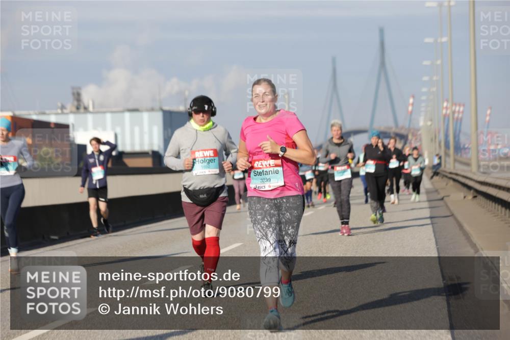 03.10.2025 - Köhlbrandbrückenlauf Jannik Wohlers http://msf.ph/oto/9080799 03.10.2025 10:02:08 Position 3 1692, 3239 meine-sportfotos.de
