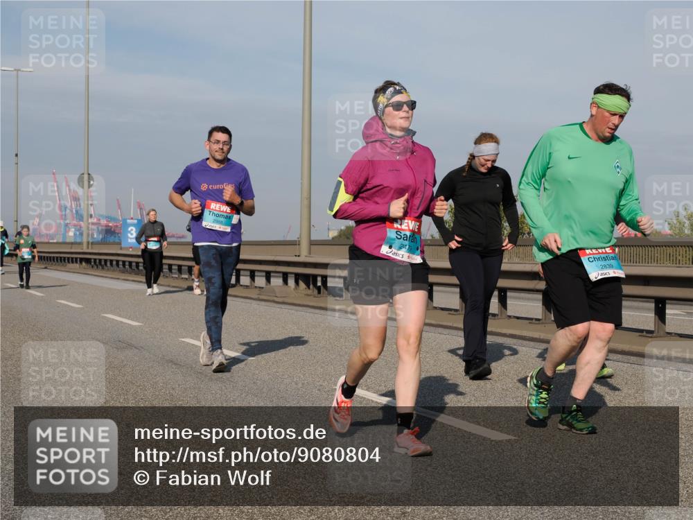 03.10.2025 - Köhlbrandbrückenlauf Fabian Wolf http://msf.ph/oto/9080804 03.10.2025 10:17:40 Position 3 2988, 2479, 2839 meine-sportfotos.de