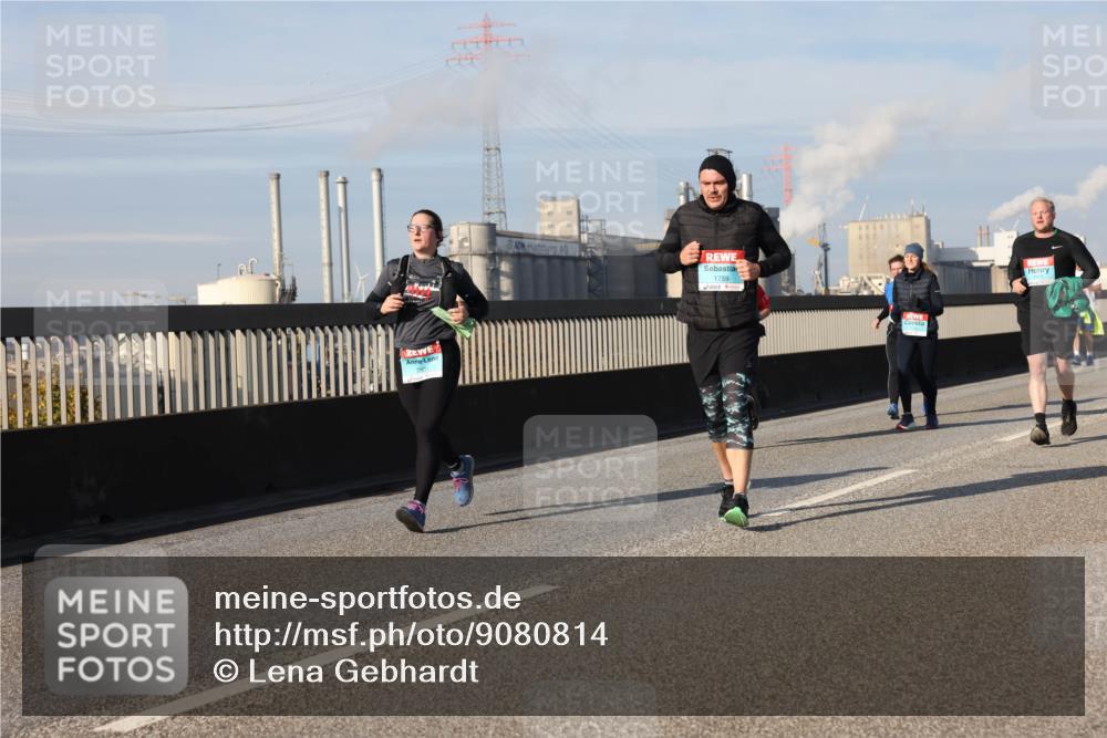 03.10.2025 - Köhlbrandbrückenlauf Lena Gebhardt http://msf.ph/oto/9080814 03.10.2025 10:03:59 Position 2 1759 meine-sportfotos.de