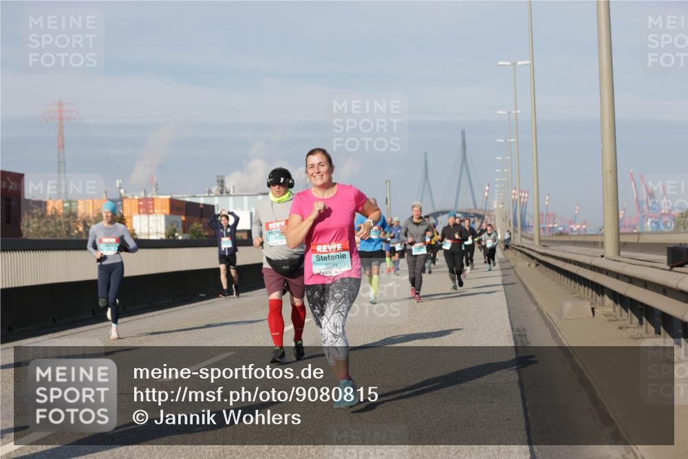 03.10.2025 - Köhlbrandbrückenlauf Jannik Wohlers http://msf.ph/oto/9080815 03.10.2025 10:02:09 Position 3 1692, 3239 meine-sportfotos.de