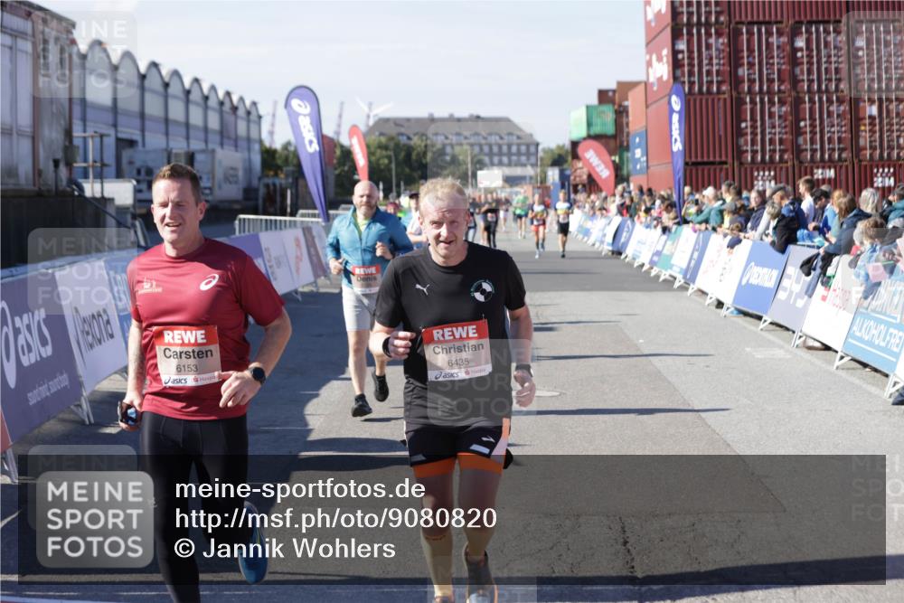 03.10.2025 - Köhlbrandbrückenlauf Jannik Wohlers http://msf.ph/oto/9080820 03.10.2025 13:17:55 Ziel 4333, 4366, 4679, 4682, 4829, 5129, 5168, 5685, 5731, 5732, 5917, 6153, 6435, 6485, 6704 meine-sportfotos.de