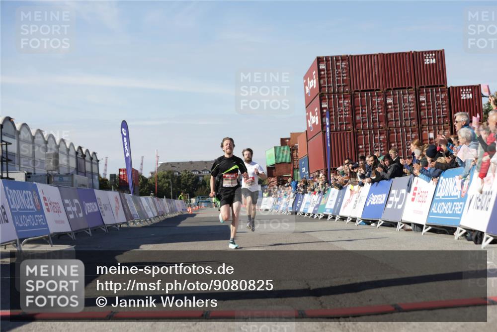 03.10.2025 - Köhlbrandbrückenlauf Jannik Wohlers http://msf.ph/oto/9080825 03.10.2025 12:50:05 Ziel 4035, 6086 meine-sportfotos.de