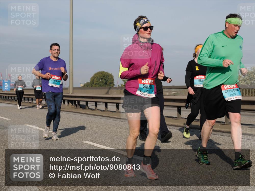 03.10.2025 - Köhlbrandbrückenlauf Fabian Wolf http://msf.ph/oto/9080843 03.10.2025 10:17:41 Position 3 3, 2988, 2479, 2887, 2839 meine-sportfotos.de