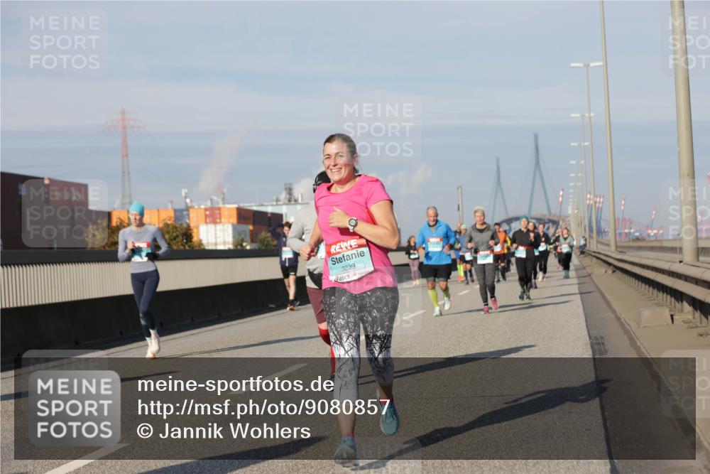 03.10.2025 - Köhlbrandbrückenlauf Jannik Wohlers http://msf.ph/oto/9080857 03.10.2025 10:02:09 Position 3 3239 meine-sportfotos.de