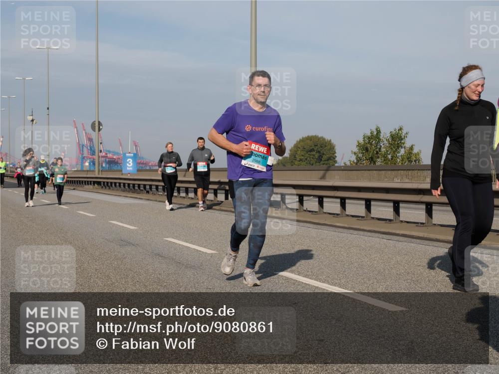 03.10.2025 - Köhlbrandbrückenlauf Fabian Wolf http://msf.ph/oto/9080861 03.10.2025 10:17:41 Position 3 2988 meine-sportfotos.de