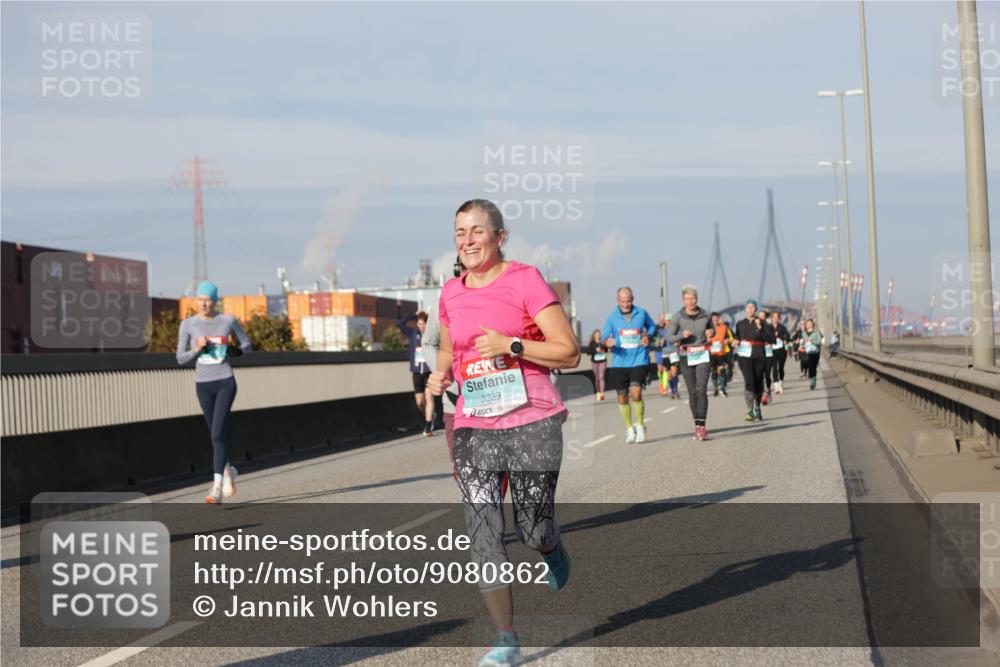 03.10.2025 - Köhlbrandbrückenlauf Jannik Wohlers http://msf.ph/oto/9080862 03.10.2025 10:02:09 Position 3 3239 meine-sportfotos.de
