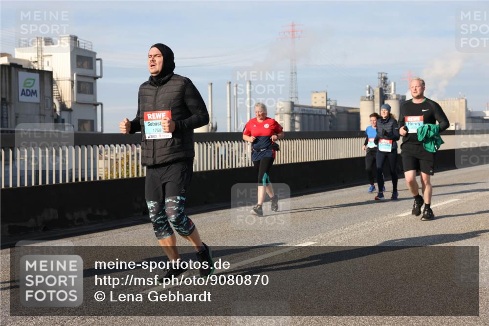 03.10.2025 - Köhlbrandbrückenlauf Lena Gebhardt http://msf.ph/oto/9080870 03.10.2025 10:04:01 Position 2 1759 meine-sportfotos.de