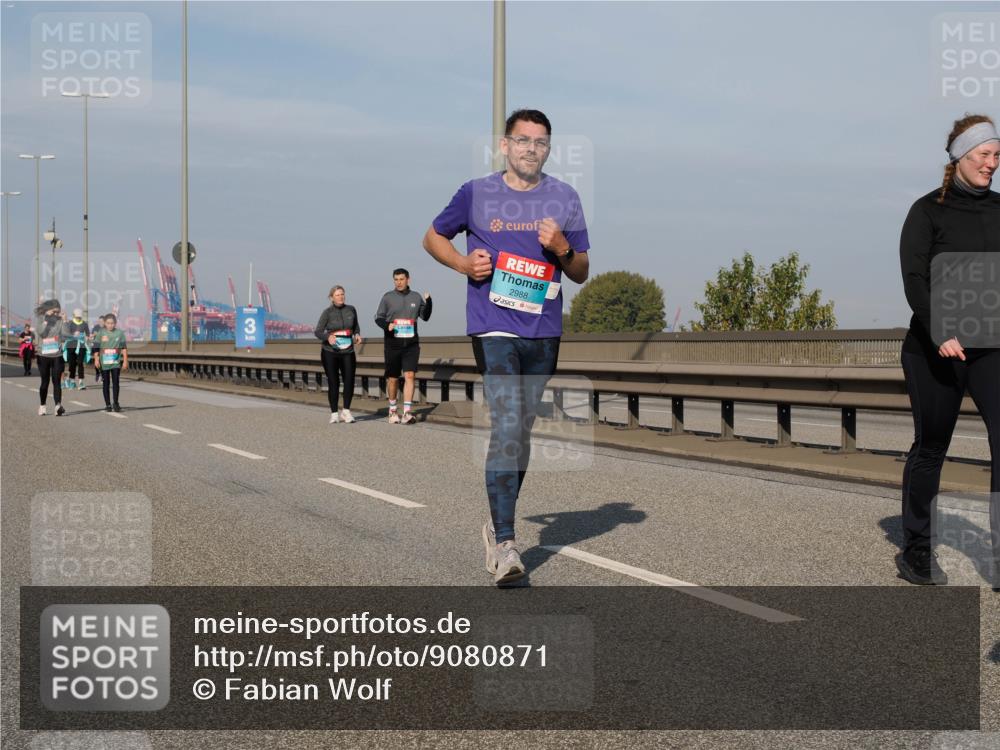 03.10.2025 - Köhlbrandbrückenlauf Fabian Wolf http://msf.ph/oto/9080871 03.10.2025 10:17:41 Position 3 2988 meine-sportfotos.de