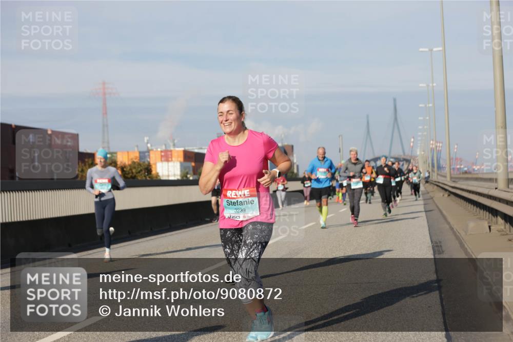 03.10.2025 - Köhlbrandbrückenlauf Jannik Wohlers http://msf.ph/oto/9080872 03.10.2025 10:02:09 Position 3 3239 meine-sportfotos.de