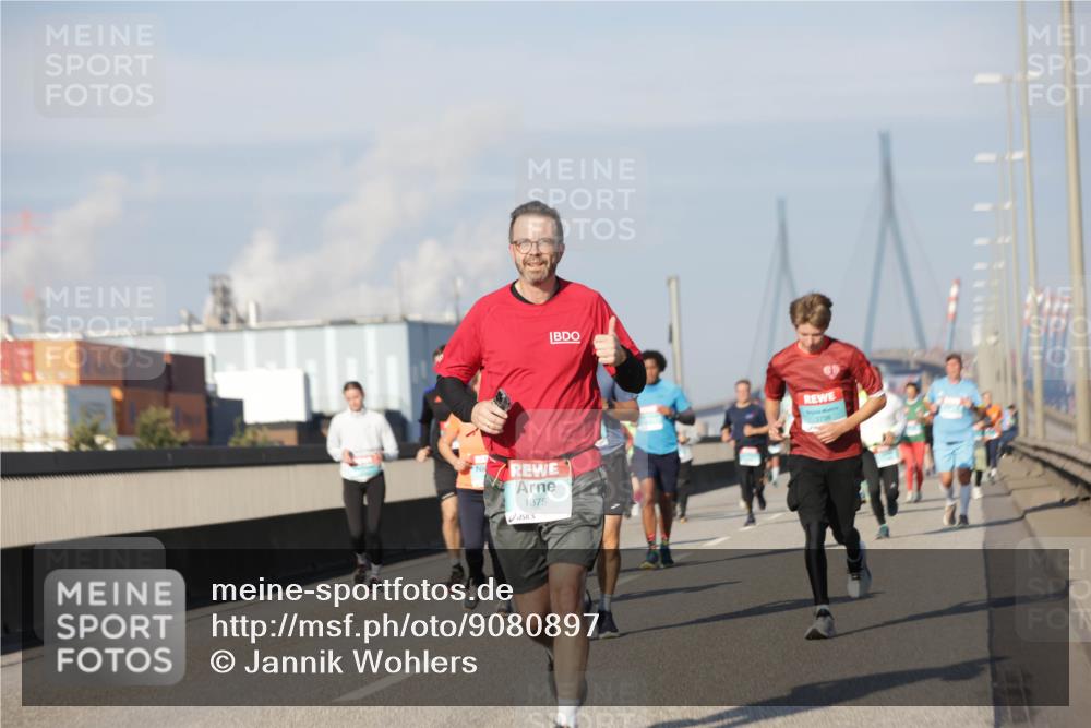 03.10.2025 - Köhlbrandbrückenlauf Jannik Wohlers http://msf.ph/oto/9080897 03.10.2025 09:54:23 Position 3 1375 meine-sportfotos.de