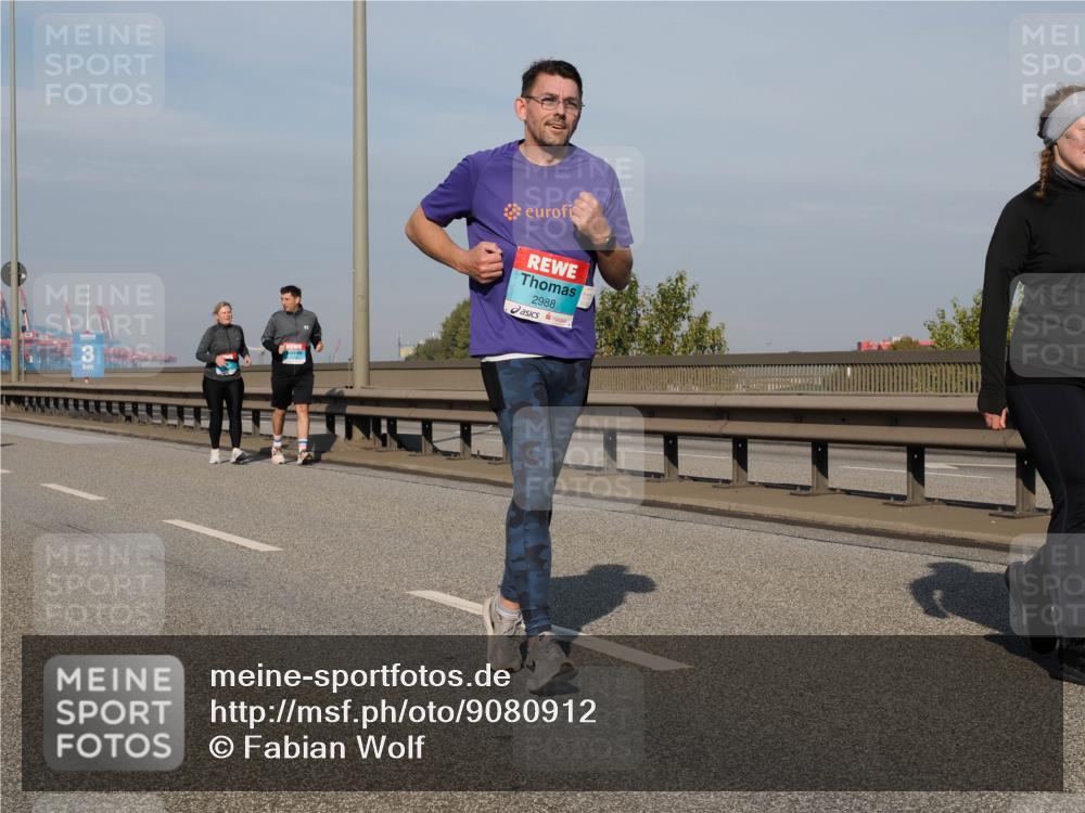 03.10.2025 - Köhlbrandbrückenlauf Fabian Wolf http://msf.ph/oto/9080912 03.10.2025 10:17:42 Position 3 2988 meine-sportfotos.de