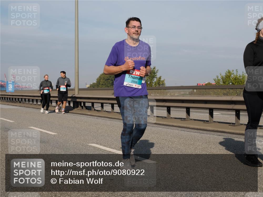 03.10.2025 - Köhlbrandbrückenlauf Fabian Wolf http://msf.ph/oto/9080922 03.10.2025 10:17:42 Position 3 3, 2988 meine-sportfotos.de