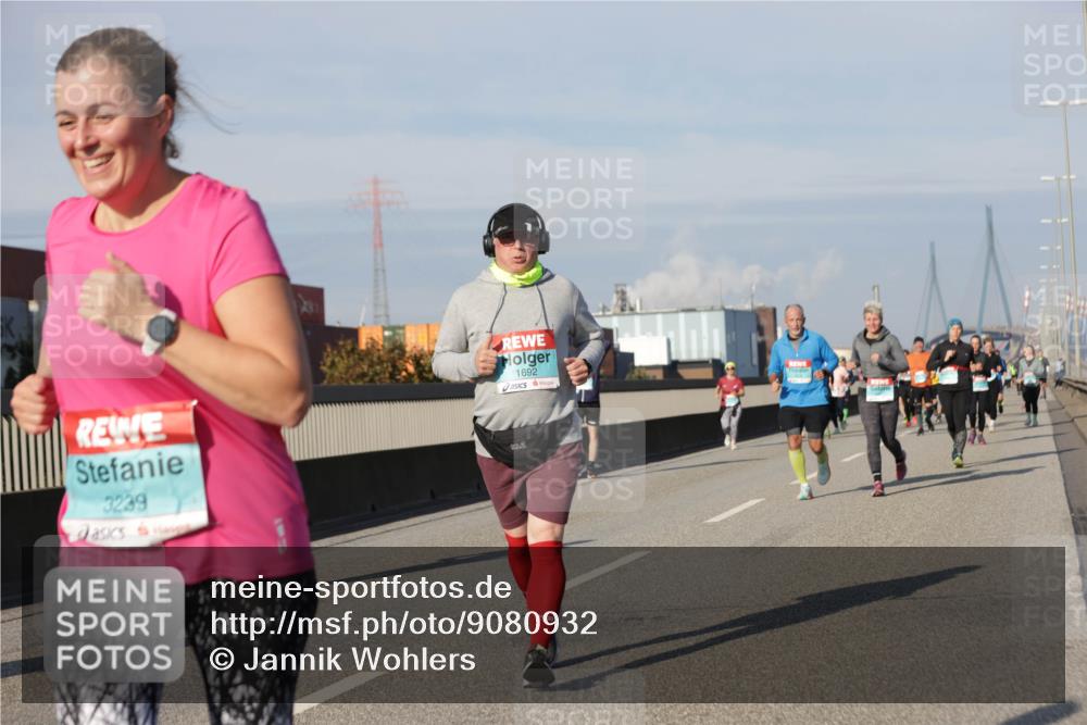 03.10.2025 - Köhlbrandbrückenlauf Jannik Wohlers http://msf.ph/oto/9080932 03.10.2025 10:02:10 Position 3 3239, 1692 meine-sportfotos.de